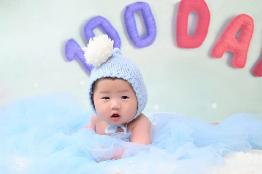 肇州宝宝喜欢搓脚 肇州宝宝喜欢搓脚